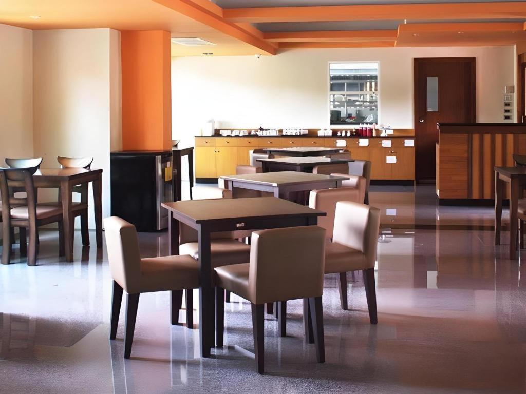 Phuket Ecozy Hotel מראה חיצוני תמונה